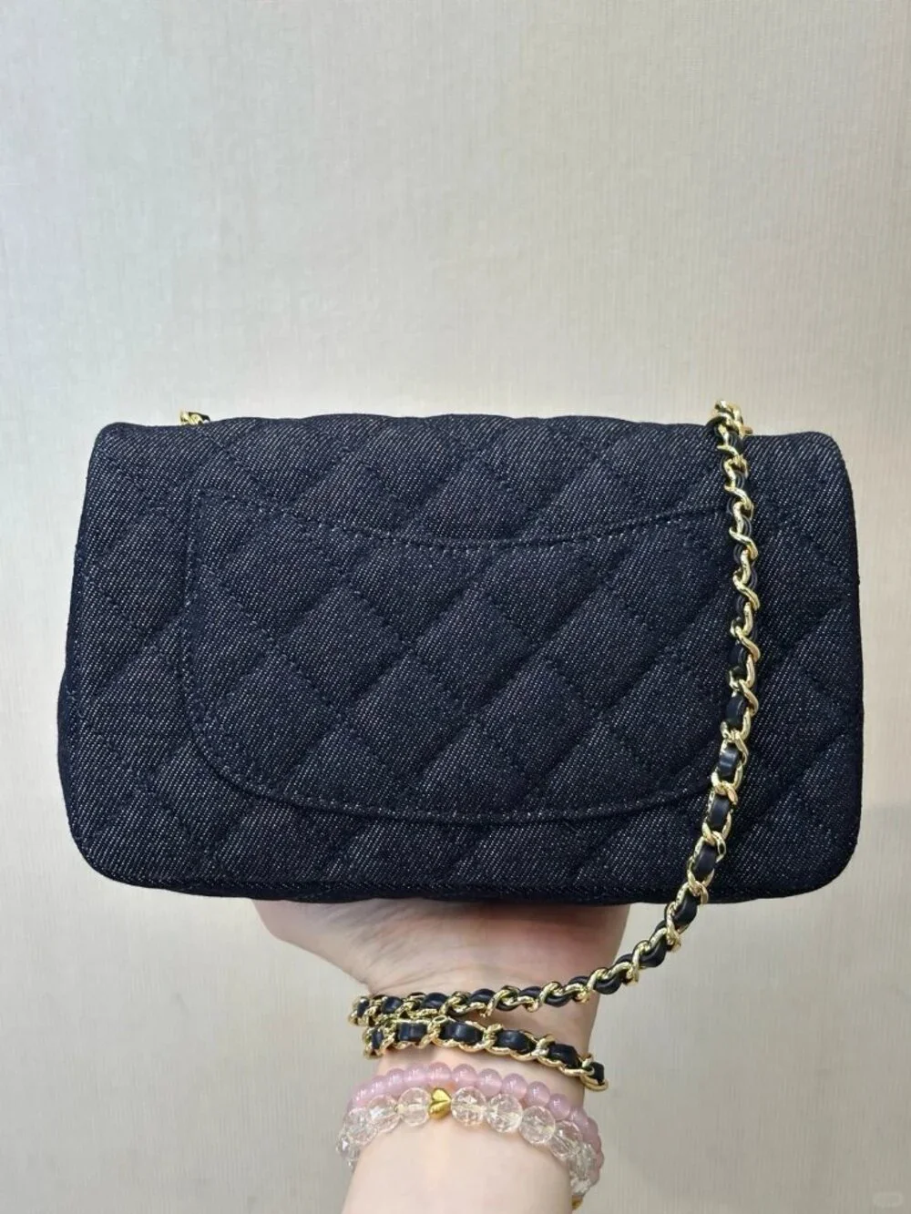 Classic CHANEL Bags: A Stylish and Versatile Choice for Elegance